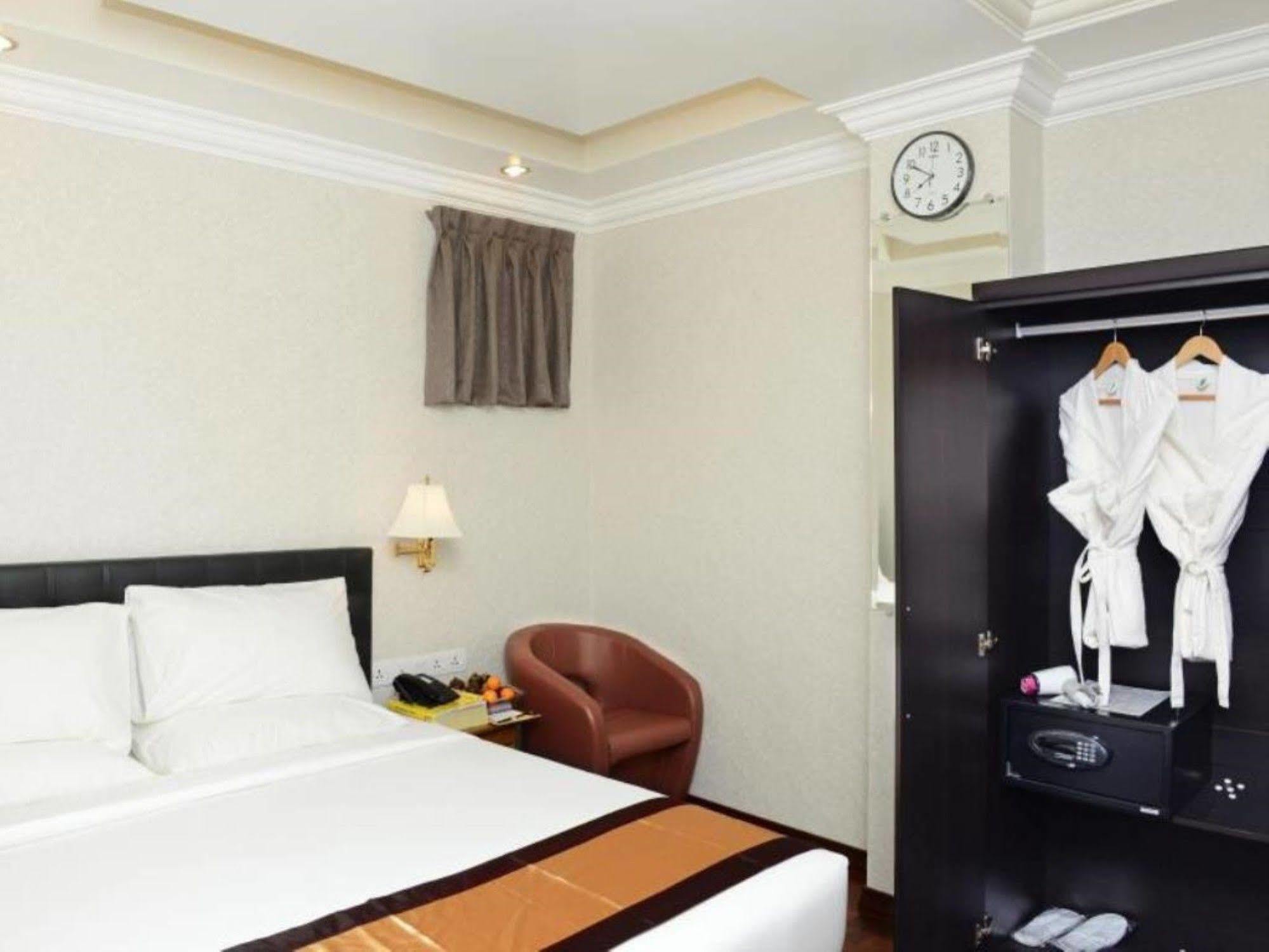 Hotel Grand United - 21st Downtown Yangon